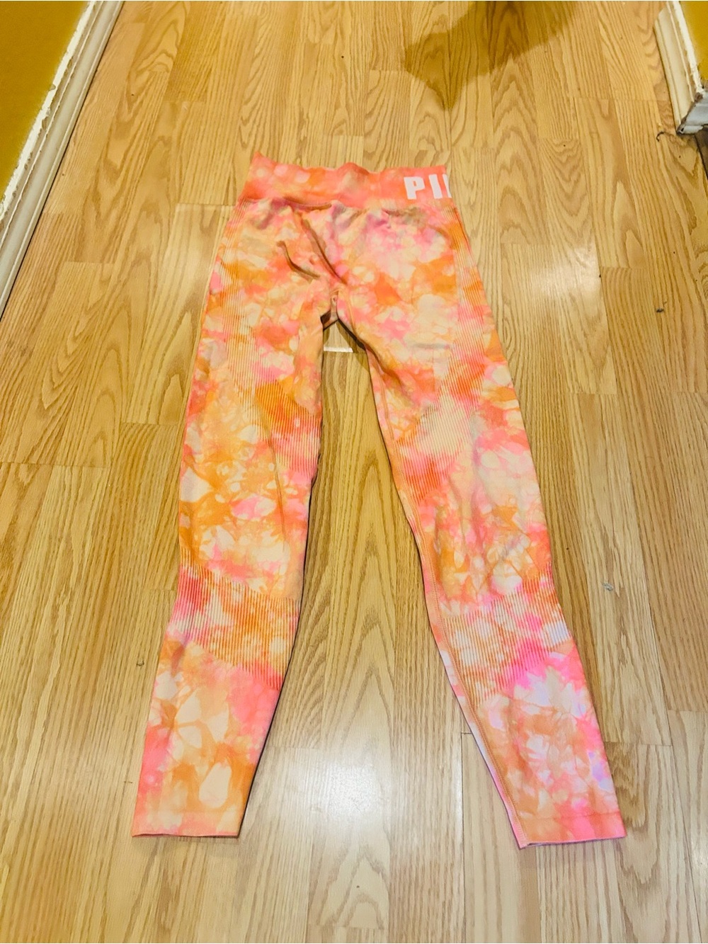 PINK Victoria's Secret Tie-Dye Seamless Women’s Leggings - Orange & Pink sz S